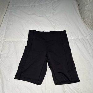 Lululemon Invigorate High-Rise Short 8”